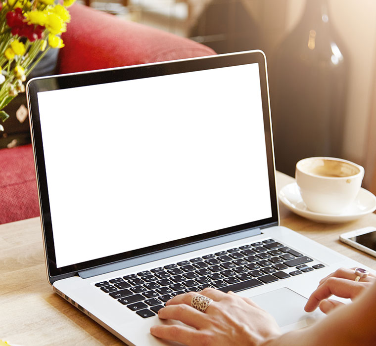 laptop-with-blank-white-screen-(1)